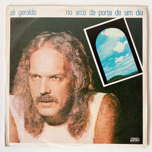 Zé Geraldo — No Arco Da Porta De Um Dia (Disco de Vinil LP, usado)